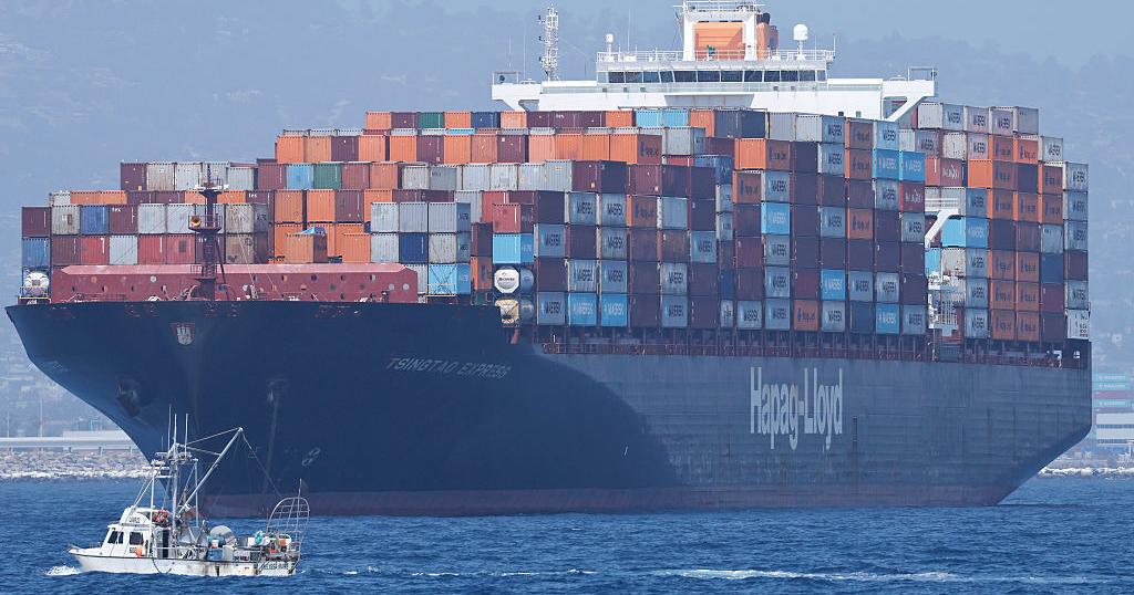 Trump suspende por tres días aranceles del 50% contra Canadá tras acuerdo de último minuto