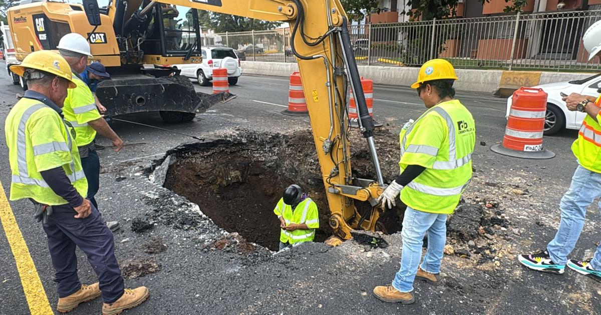 Socavón en Baldorioty de Castro cierra dos carriles; tubería de aguas pluviales es la causa