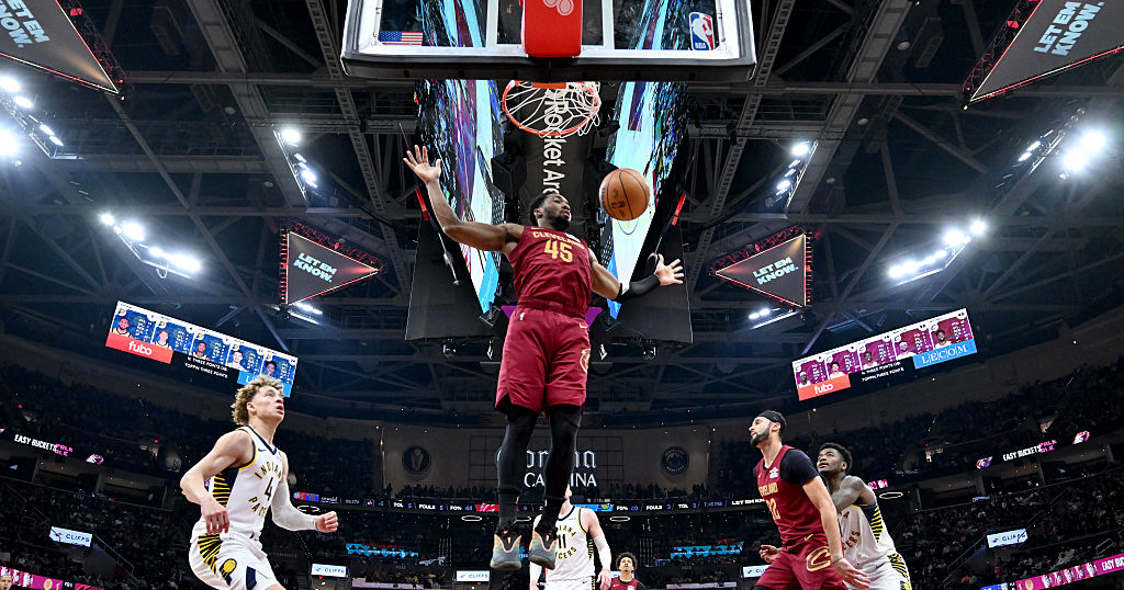 Cavaliers vencen a Hawks y se acercan al tercer puesto del Este