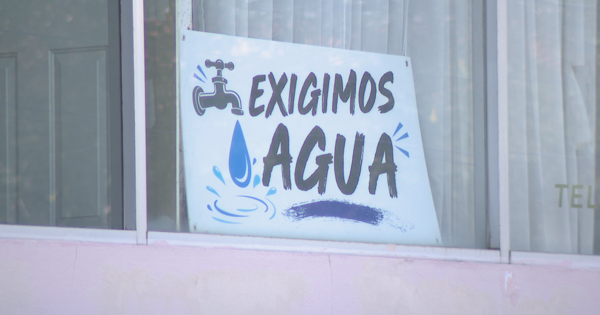 Comerciantes de la calle Loíza en Santurce denuncian meses de interrupciones de agua