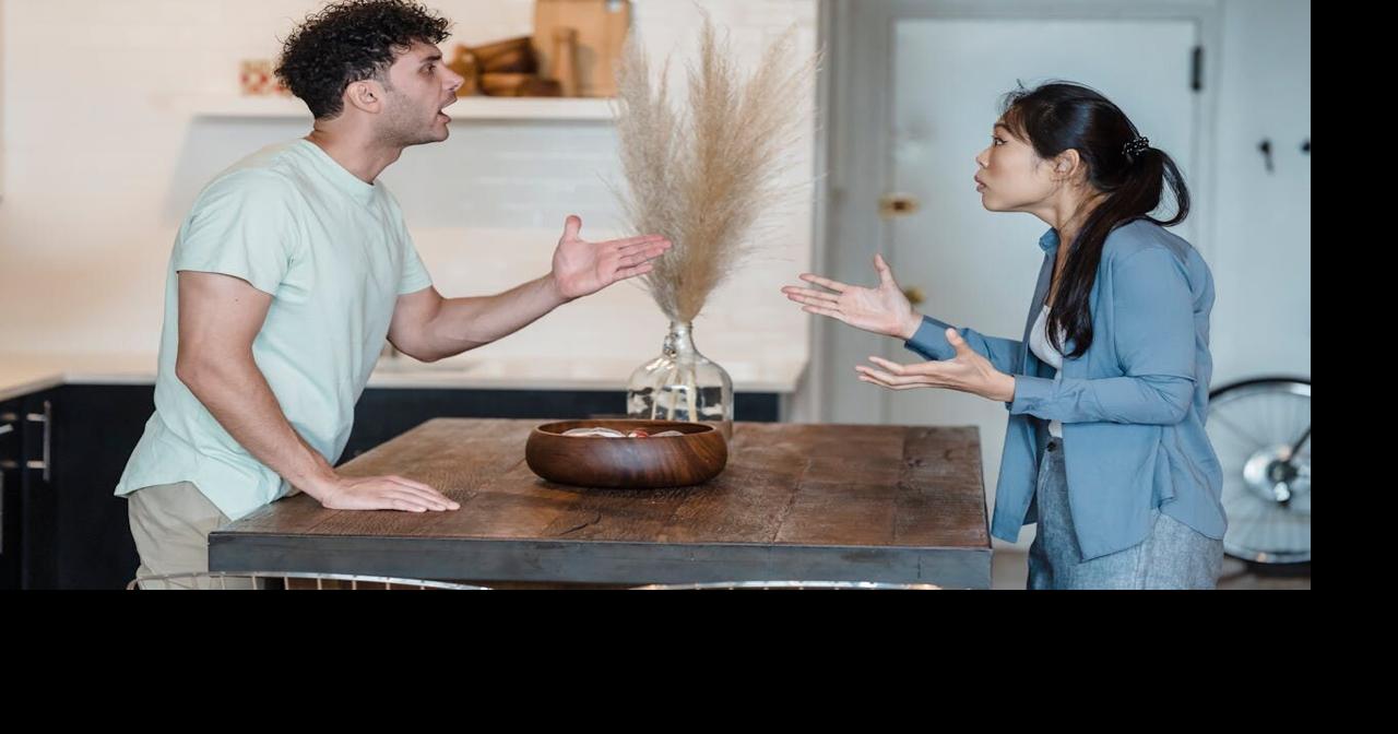 Publicar peleas con la pareja en redes sociales: ¿desahogo o falta de respeto?