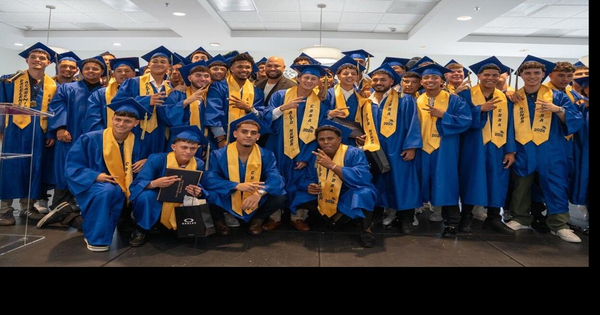 Carlos Beltrán Baseball Academy celebra la graduación de una histórica Clase 2026