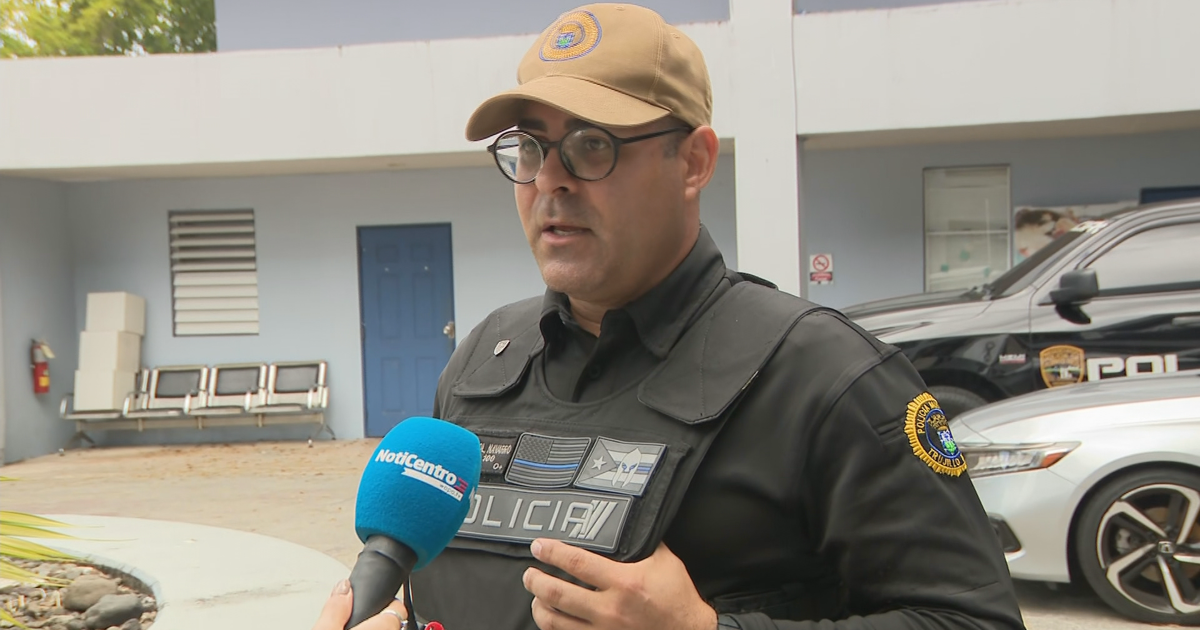 Captado en cámara: Arrestan a mujer por presuntamente agredir a su madre