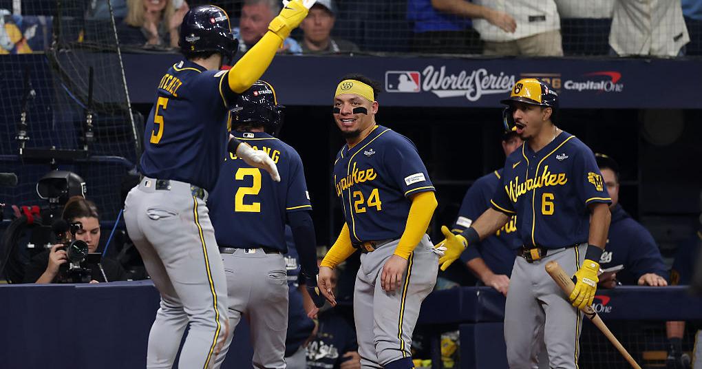 Cerveceros buscan barrida y primer título de Serie Mundial ante los Rays esta noche
