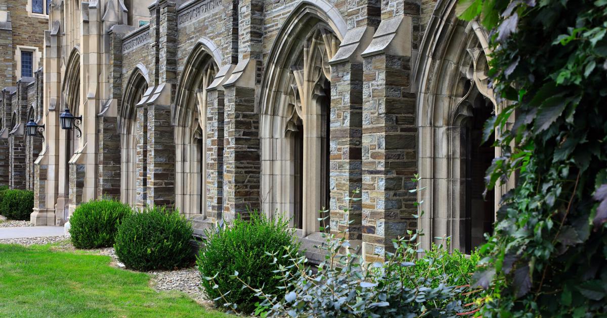 Siete estudiantes de Cornell acusados de violar a joven bajo efectos de ketamina