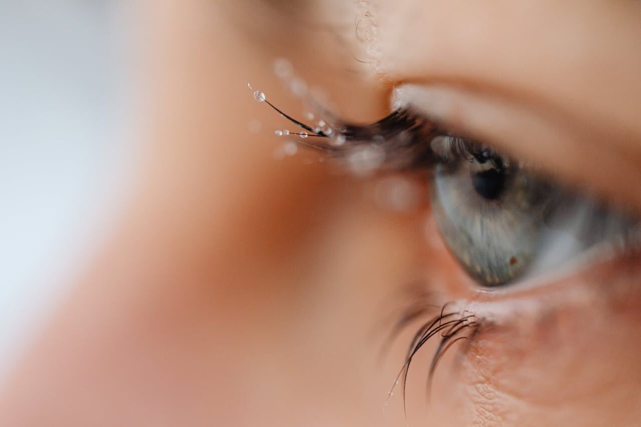 Inspeccionarán retiro de gotas para ojos en tiendas de la Isla - Primera  Hora