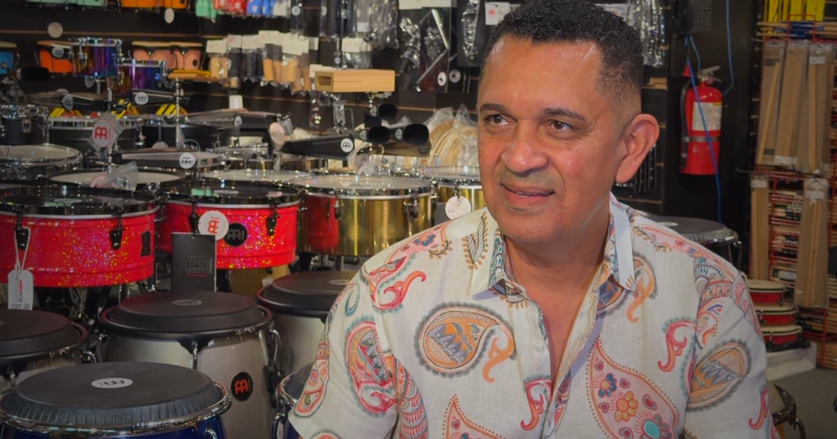 Sammy García lanza línea de congas personalizadas con la compañía alemana Meinl