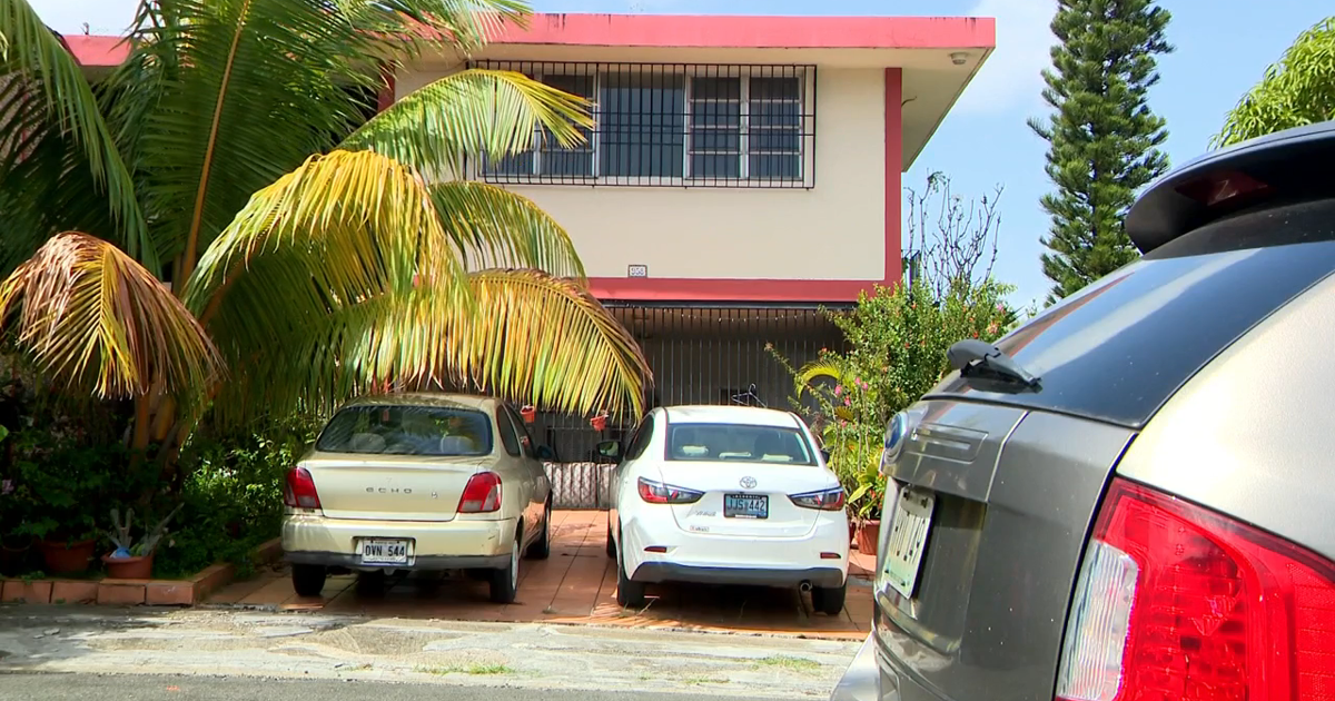 Hallan cuerpo en descomposición de anciana en San Juan; su hijo rechazó ayuda médica