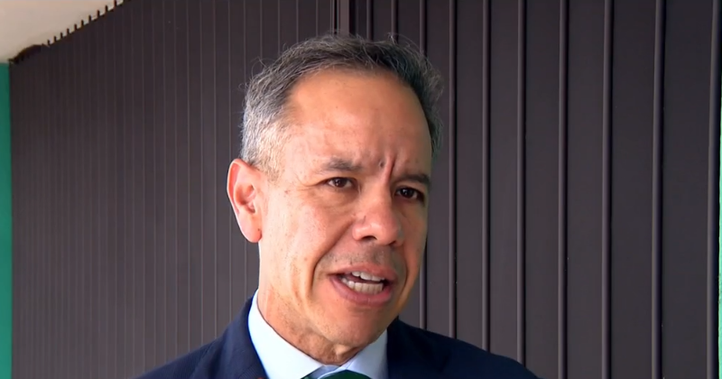 Alcaldes exigen plan claro de racionamiento tras reunión con González en La Fortaleza