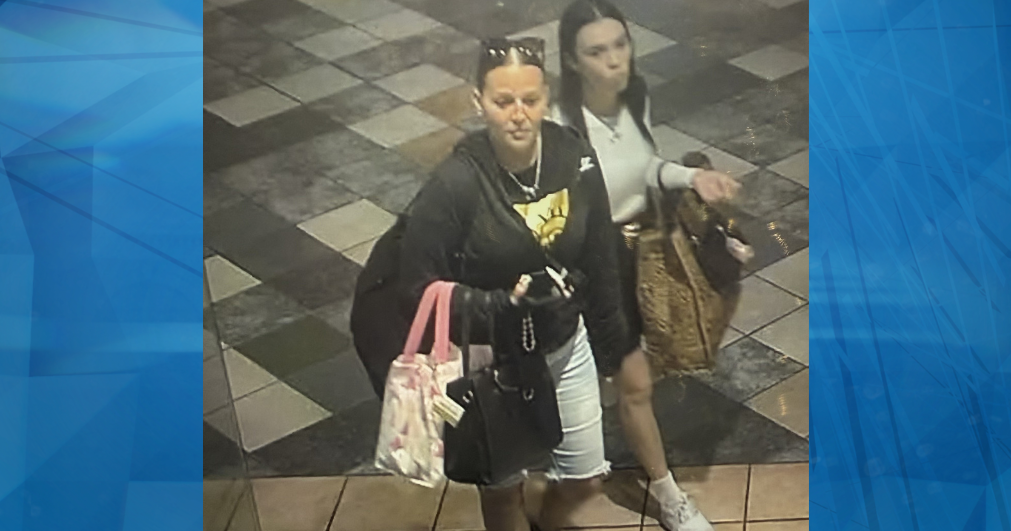 Buscan a sospechosas de robarse lujosas gafas "Miu Miu" en Plaza Las Américas