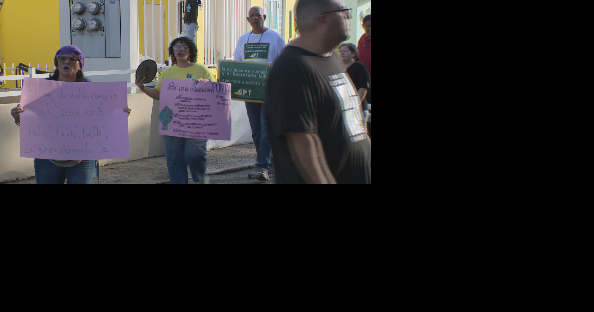 Maestros protestan y exigen ajustes de horario en escuelas bajo racionamiento de agua