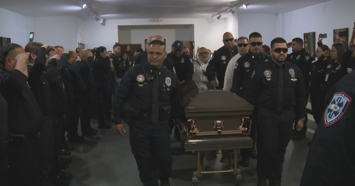 Niño de 14 años a quien paramédico le salvó la vida llega a funeraria