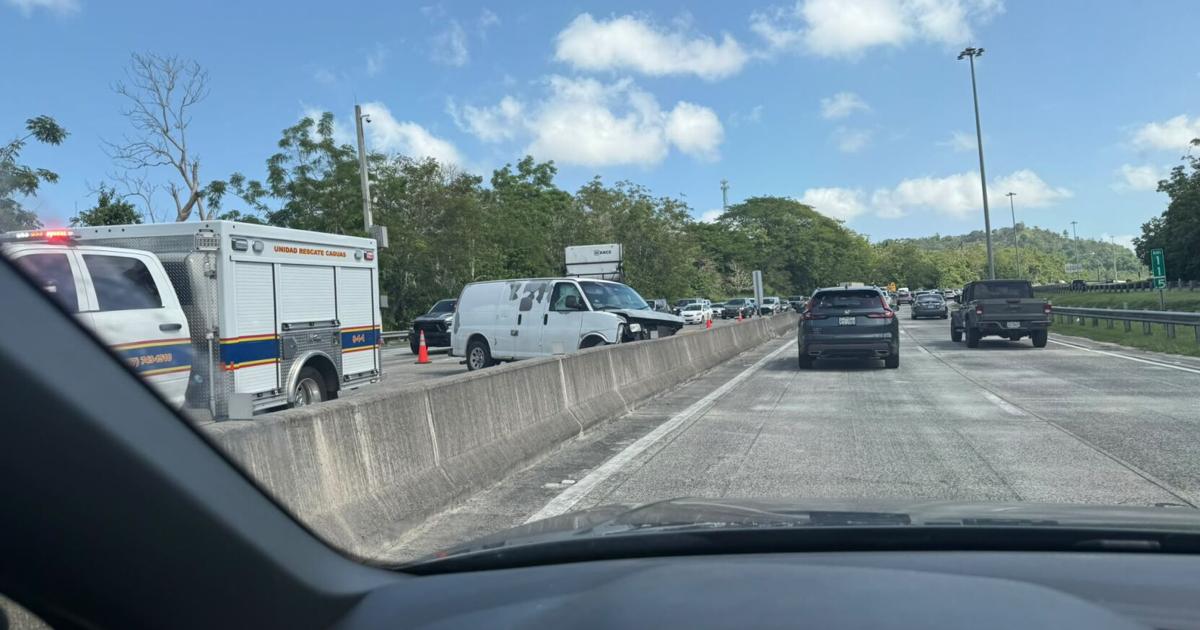 Accidente en el expreso 52 cierra un carril en dirección a Caguas