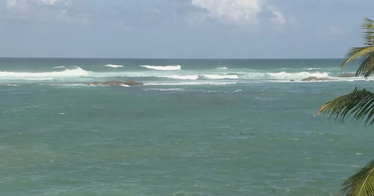 Fallece hombre tras ser arrastrado por las corrientes marinas en playa de San Juan