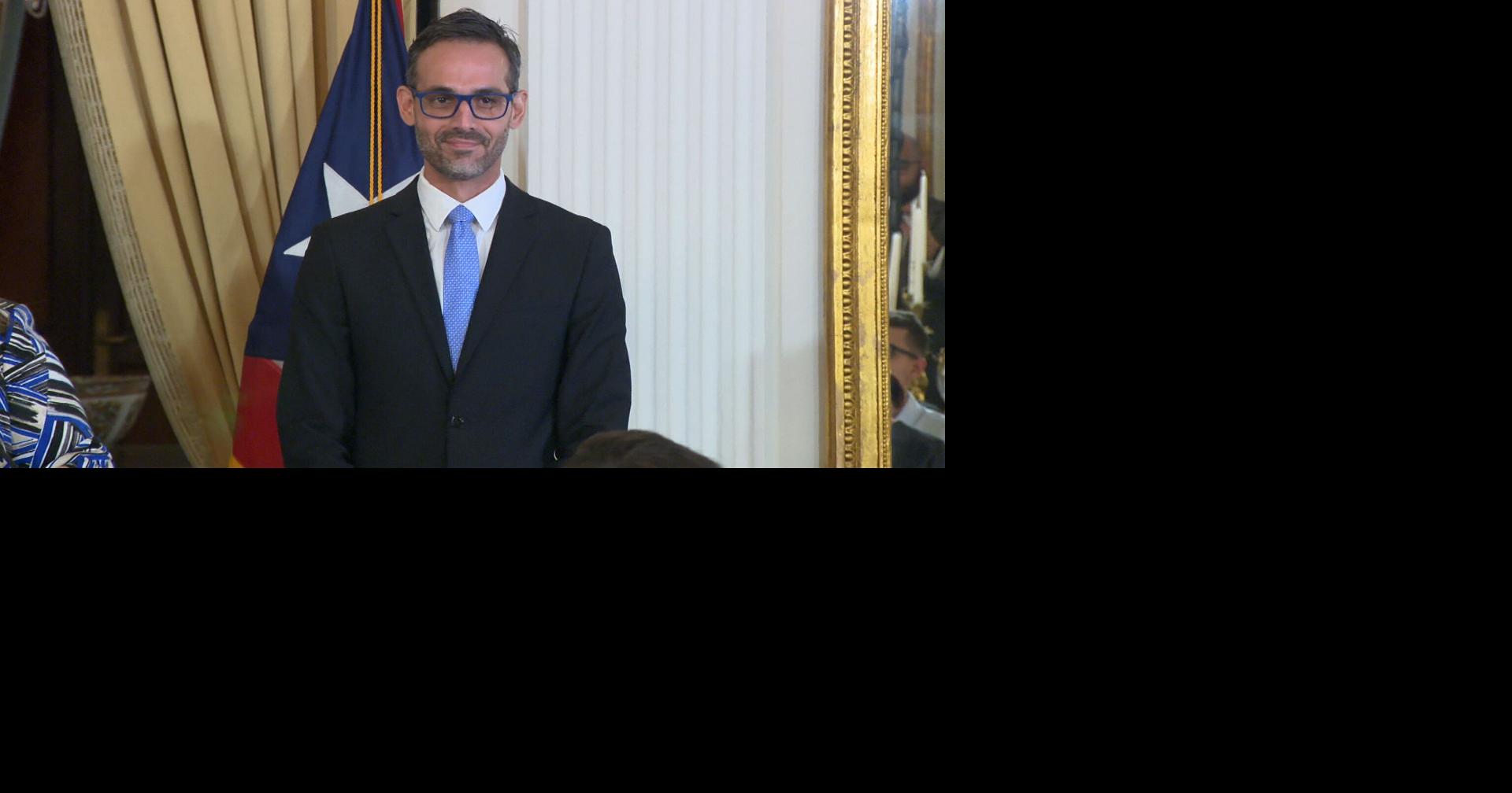 Versiones encontradas sobre la renuncia de ex secretario auxiliar de OGPe