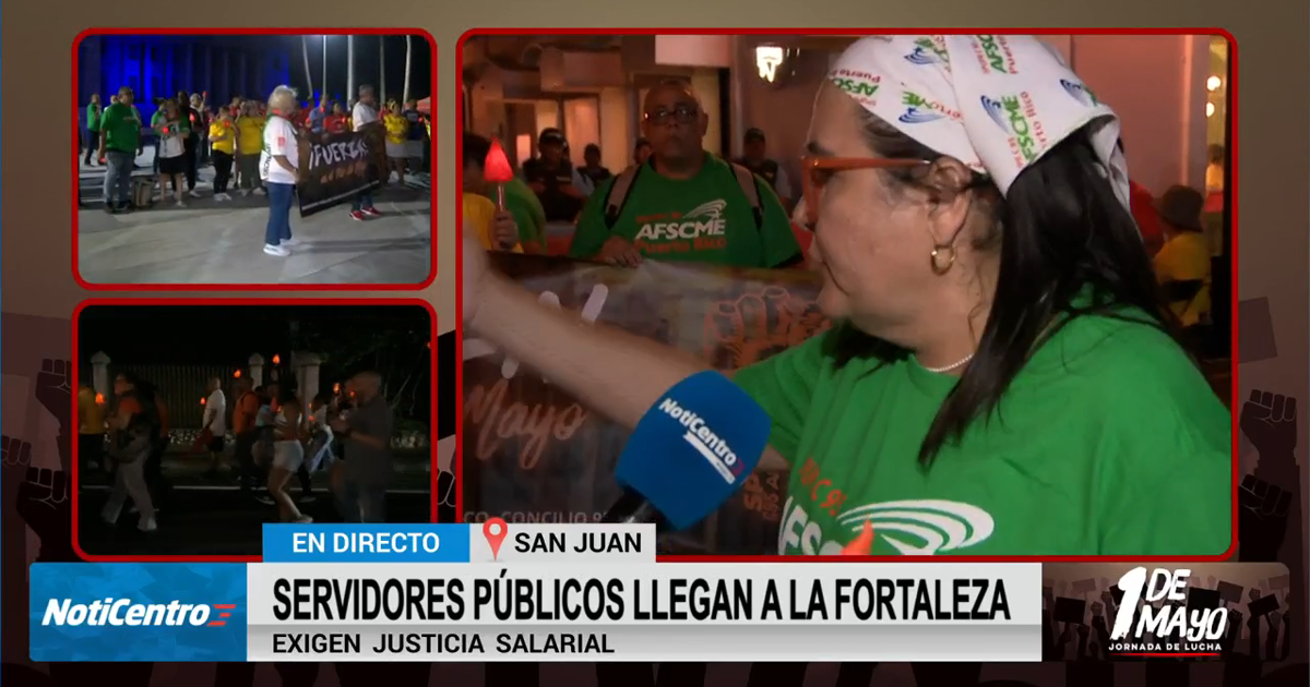 Servidores públicos marchan con antorchas para exigir justicia laboral y salarial