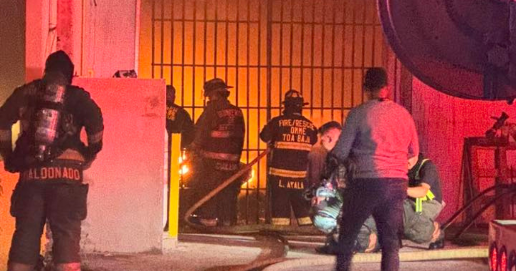 Controlan fuego en lavandería de Toa Baja, ya se había quemado en el 2024
