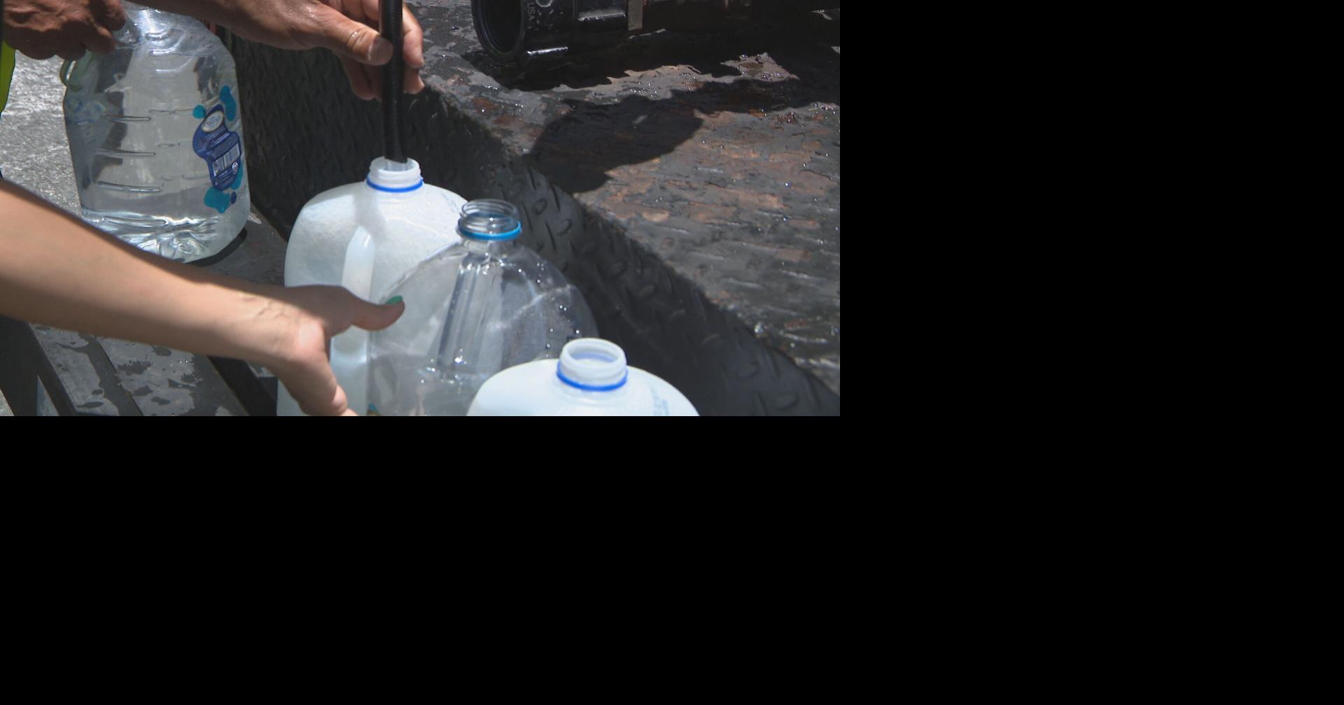 Residentes de Tras Talleres denuncian trato desigual durante crisis de agua