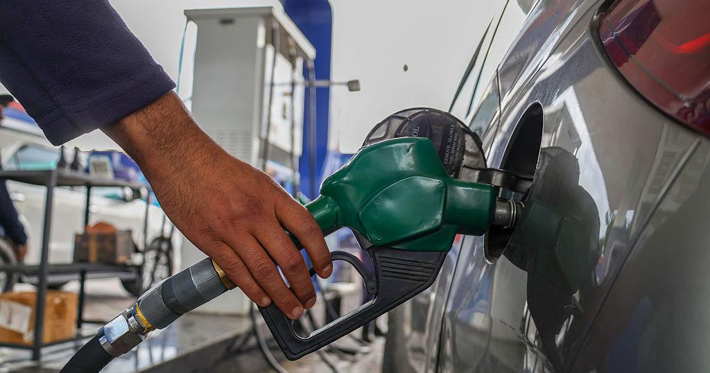 El petróleo cae ante expectativas de una reapertura del estrecho de Ormuz