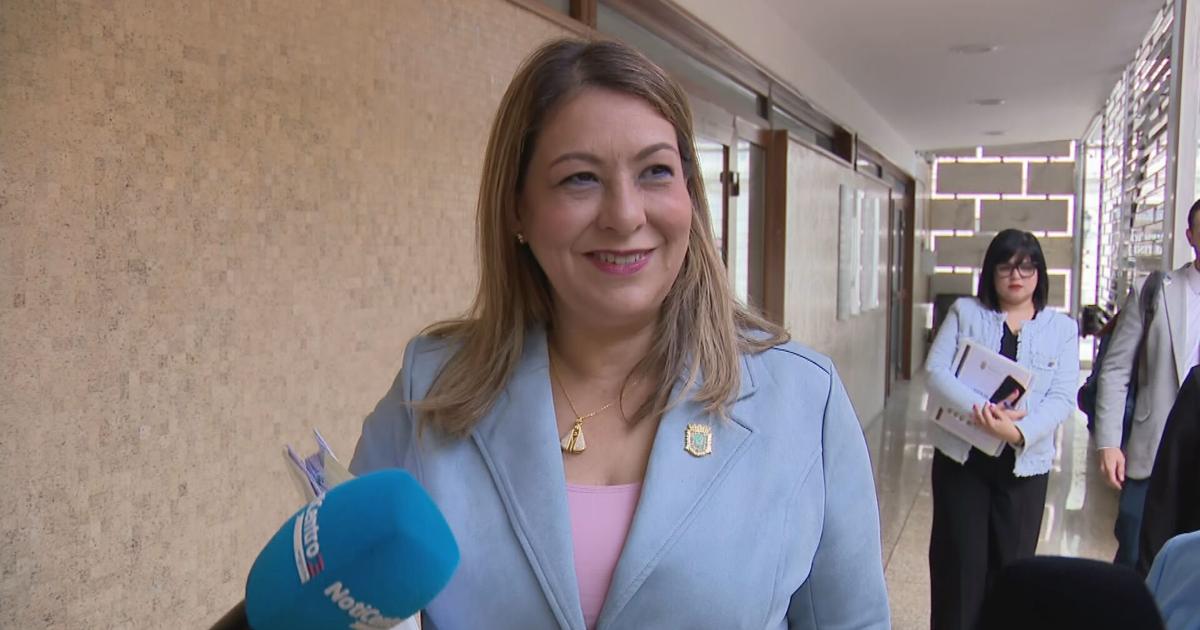 Guarda silencio secretaria de la Familia sobre controversia por contrato y email a "baby"