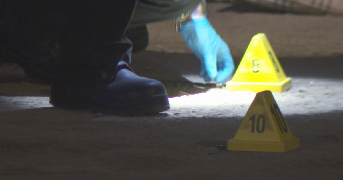 Asesinan a hombre y dejan su cuerpo en un carro en Coamo