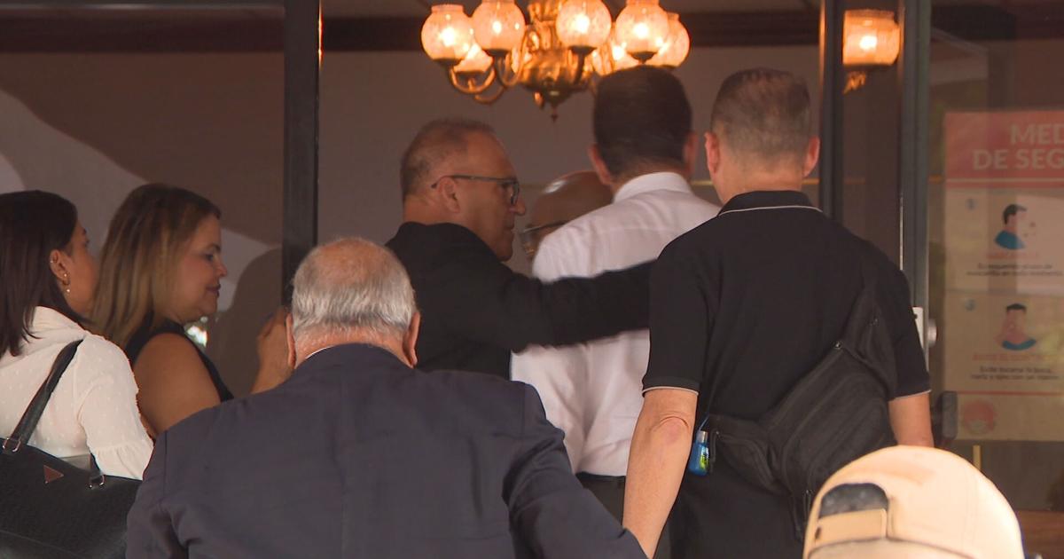 Dan último adiós al abogado Luis Quiñones González, asesinado a tiros en Ponce