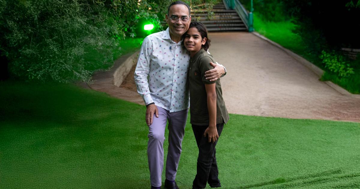 Gilberto Santa Rosa lanza "Consejo de un abuelo", dueto con su nieto Ian Marco de 12 años