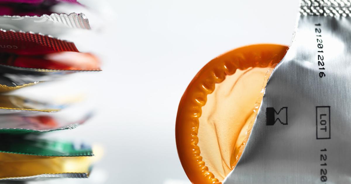 Productor de condones alerta precios podrían aumentar 30% por la guerra en Irán