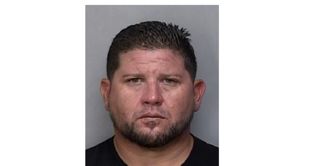 Arrestan a hombre por apagar breakers y dañar carro de mujer en Guayama
