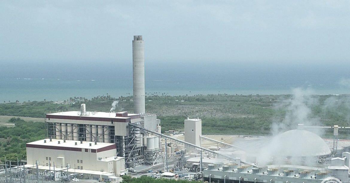 AES en Guayama falla por segundo día consecutivo y deja a miles sin luz en Puerto Rico