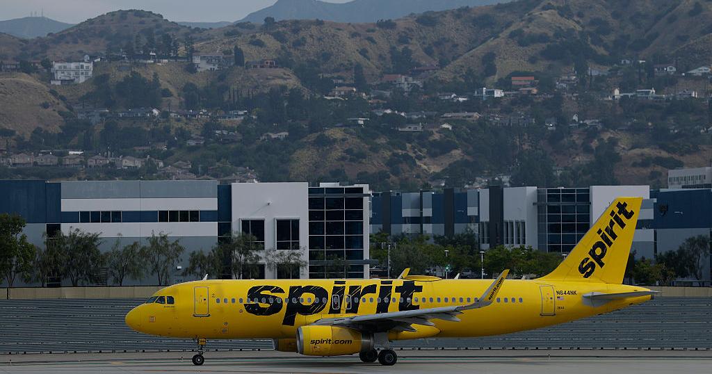 Spirit Airlines anuncia un "cierre gradual" de operaciones y cancela todos sus vuelos
