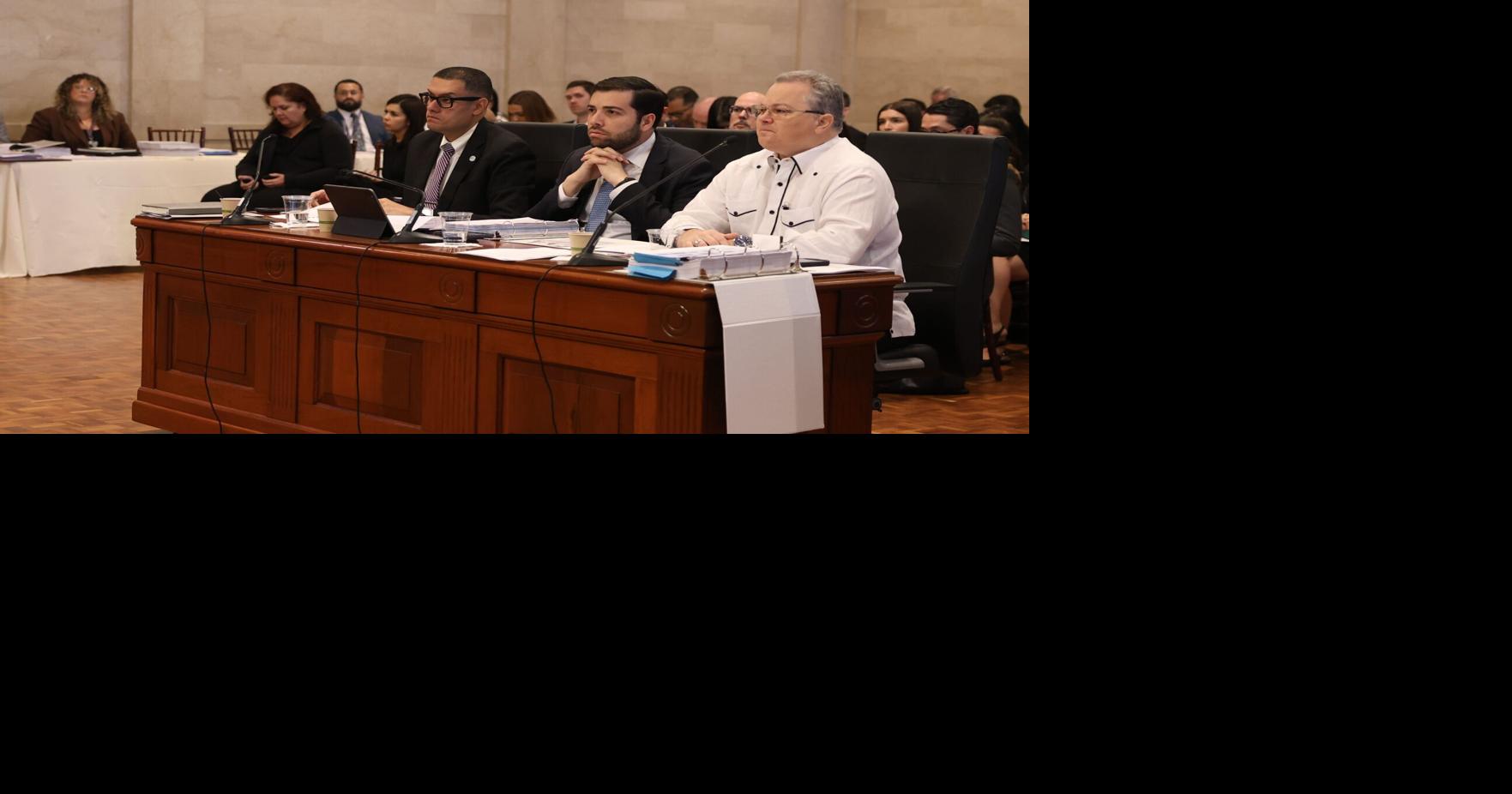 Senado evalúa proyectos para hacer cambios al sistema de permisos