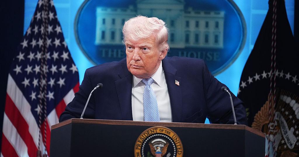 Trump amenaza con destruir Irán si EEUU se ve obligado a escalar ataques militares