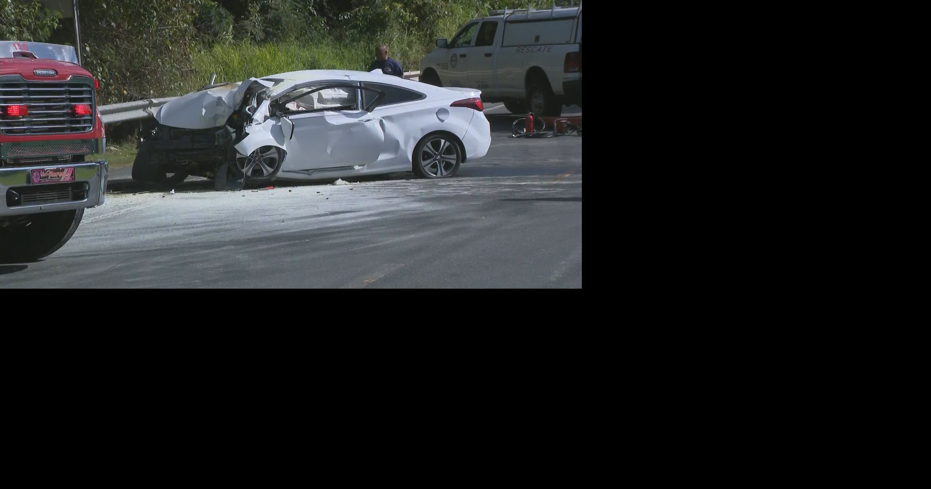 Dos jóvenes chocan en la PR-3, en Ceiba; uno muere calcinado en el carro