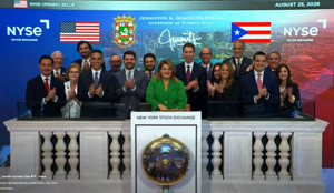 Imagen del artículo de WAPA: Gobernadora toca la campana en la Bolsa de Valores de Nueva York