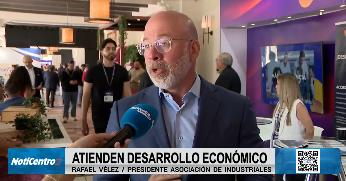 Líderes del sector privado se reúnen en conversatorio en Río Grande