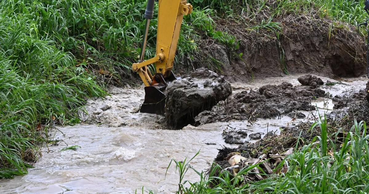 Más de 110 mil abonados se quedarán hoy sin agua por rotura del Súpertubo