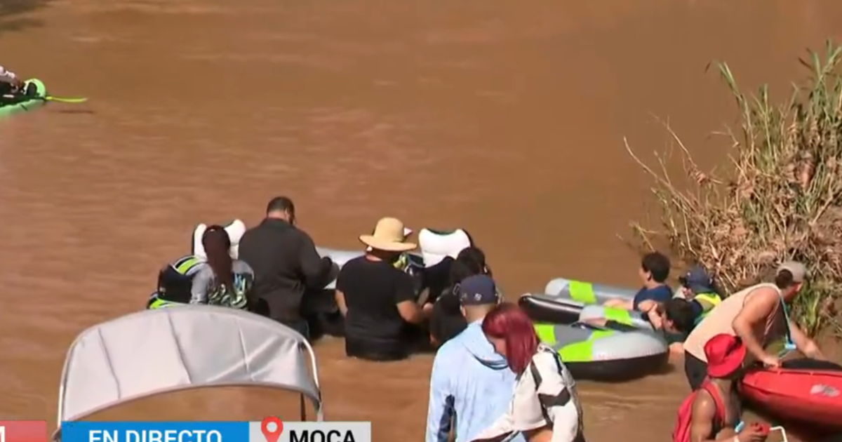 Familias de Moca disfrutan la tradicional balseada en el río Culebrinas