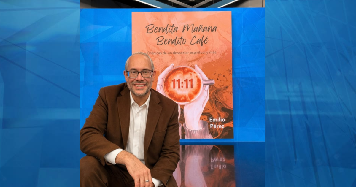 Emilio Pérez presenta su primer libro "Bendita mañana, bendito café" en Plaza las Américas