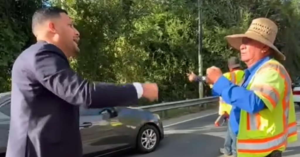 Alcalde de Villalba confronta a contratista por caos vial en carretera PR-149