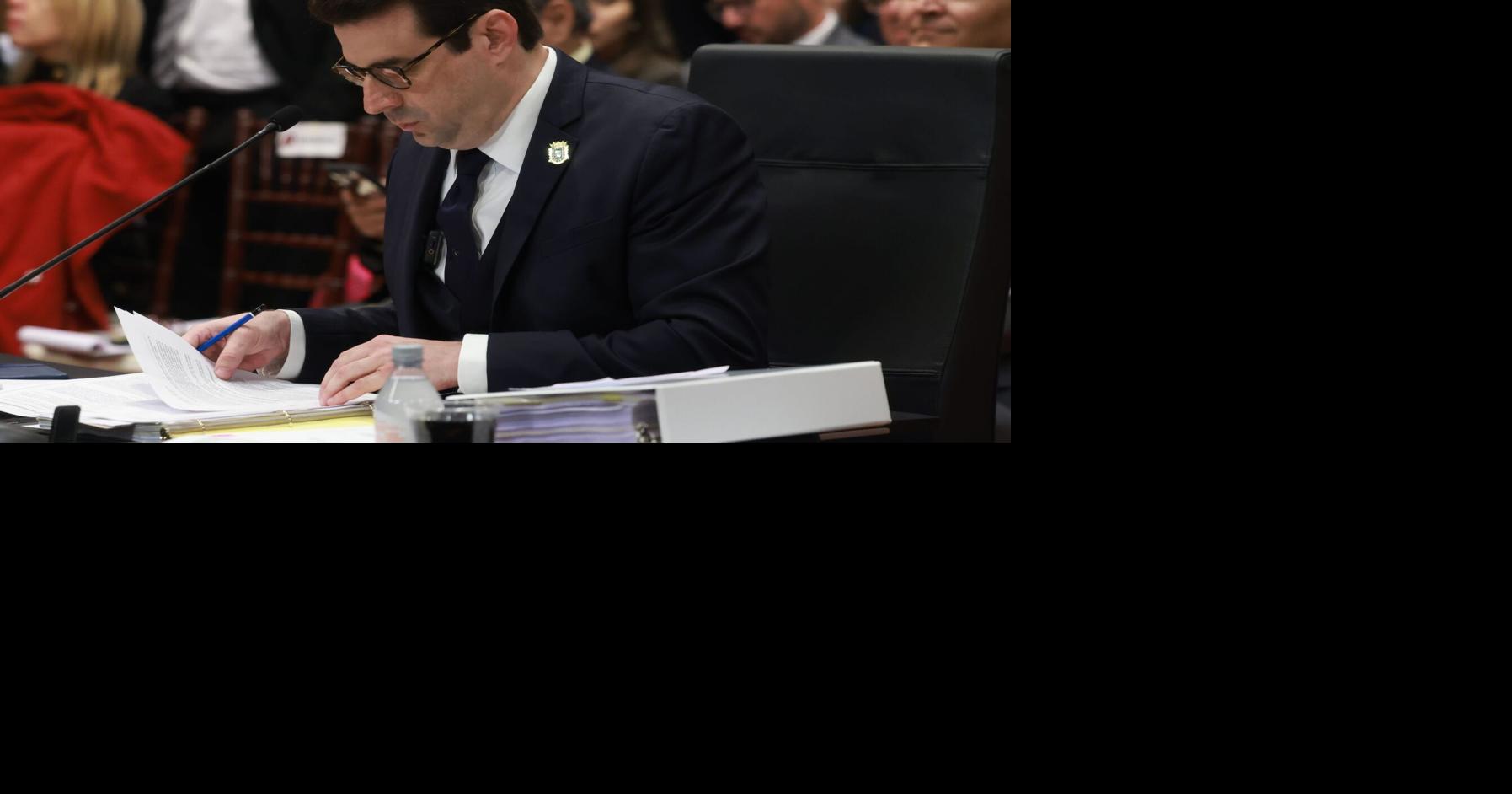 Senado aprueba resolución para investigar a Francisco Domenech