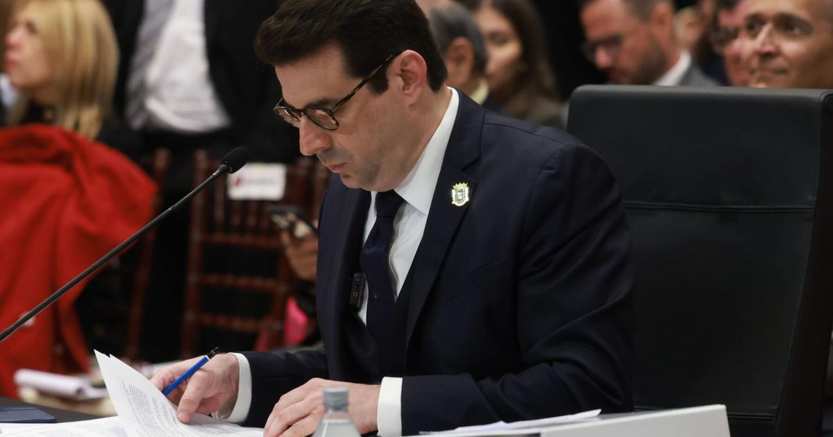 Senado aprueba resolución para investigar a Francisco Domenech