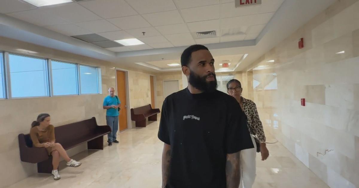 Posponen vista preliminar del baloncelista Walter Hodge hasta el 8 de julio