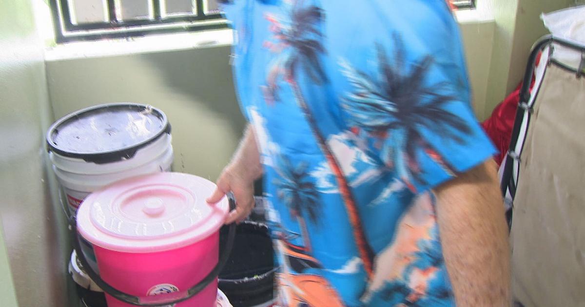 Octogenario lleva tres meses sin agua continua en Guaynabo por obras de la AAA
