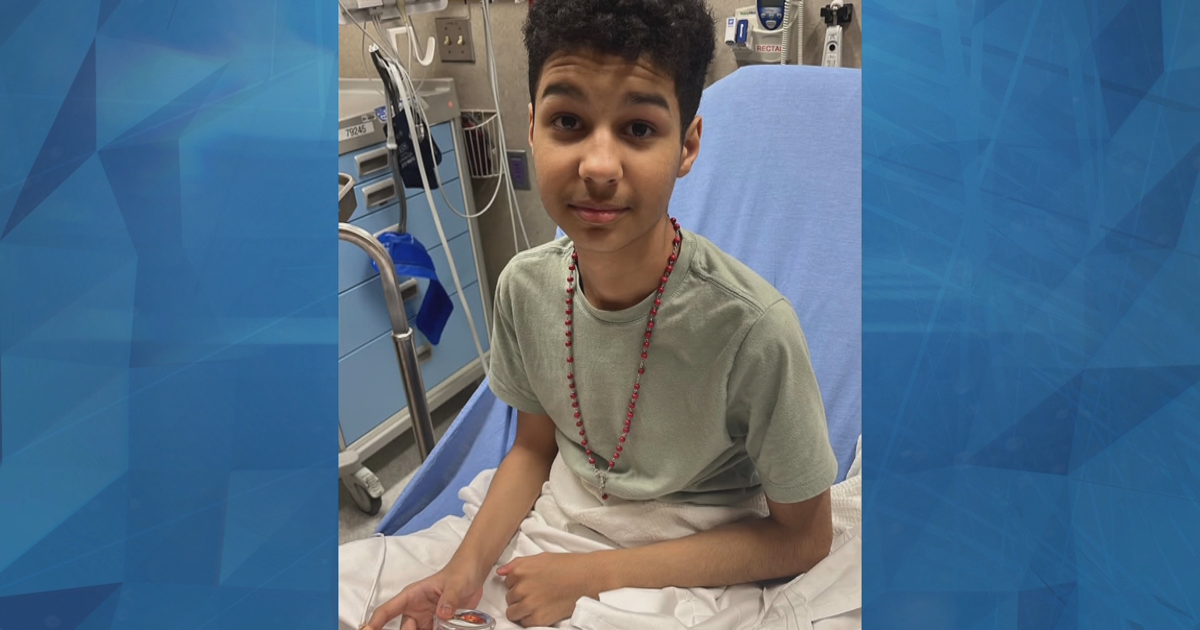 Familia busca recaudar $15,000 para trasplante de médula ósea de joven puertorriqueño de 16 años