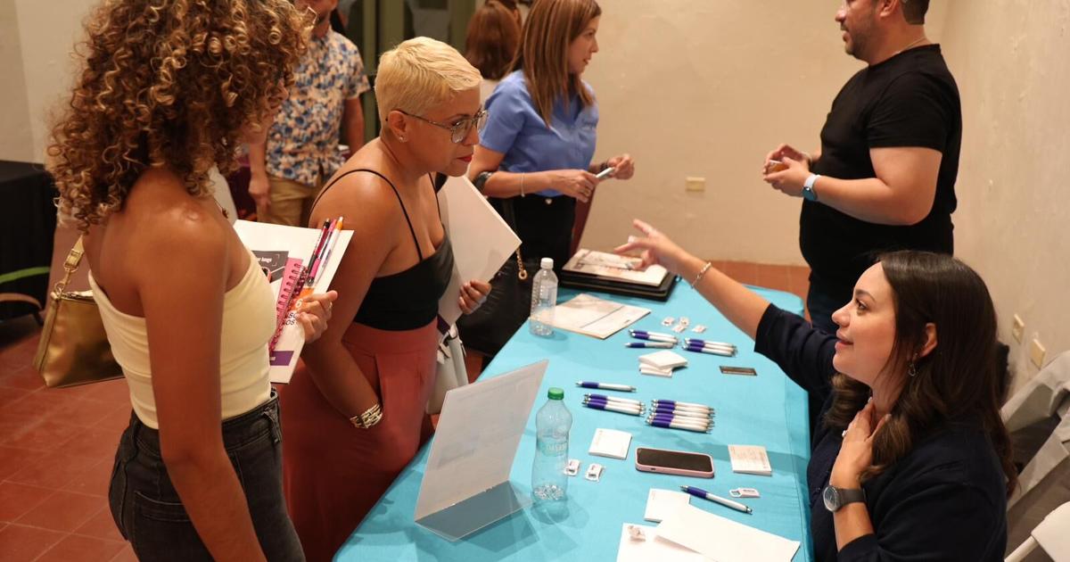 Anuncian programa de educación financiera y tecnológica para empresarios locales