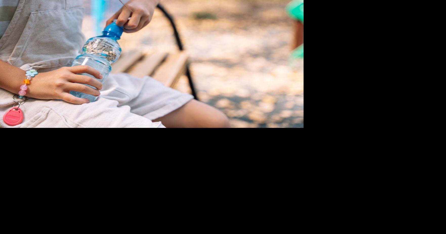 Ola de calor obliga a reforzar la hidratación en los niños