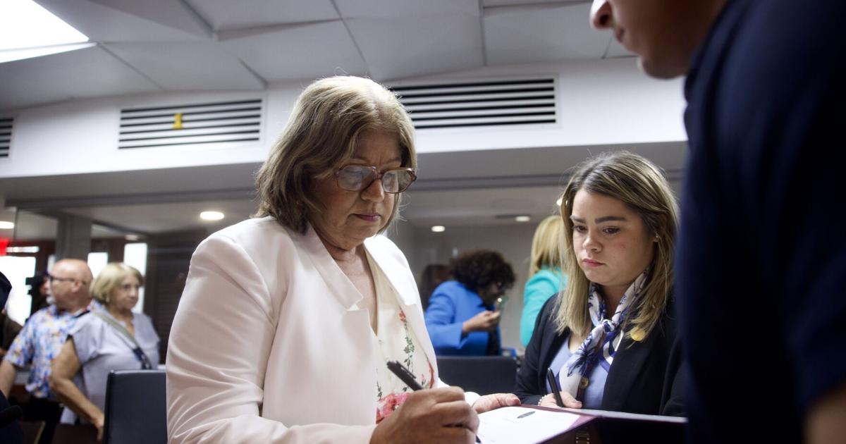 Exadministradora de ADSEF comparece ante Justicia como testigo en caso de contratos
