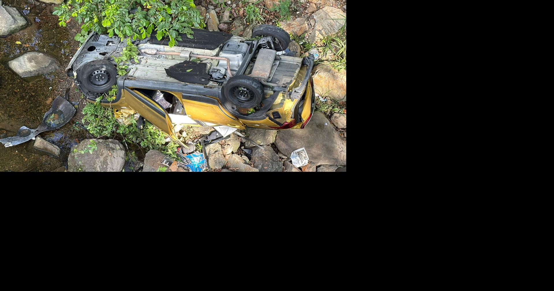 Guardia de seguridad se va por barranco en San Juan, alega se quedó dormido