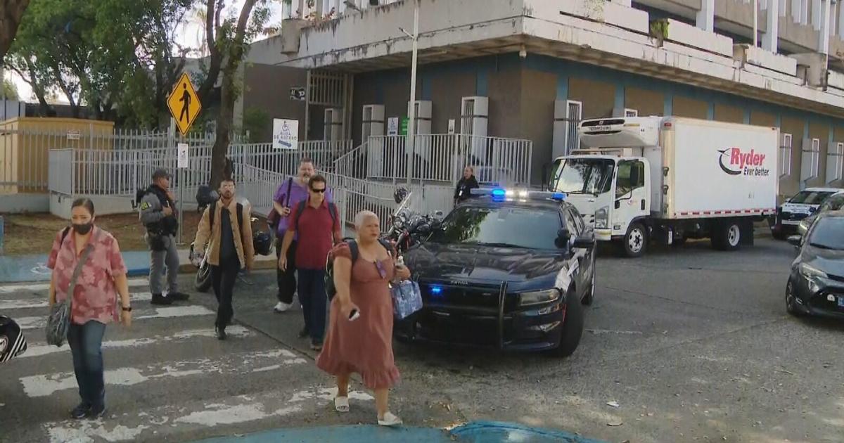 Explosión de transformador provoca desalojo en torre de Centro Gubernamental Minillas